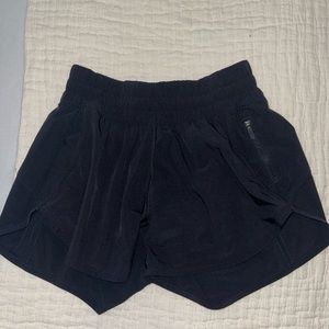 Lululemon High Rise Hotty Hot Shorts
